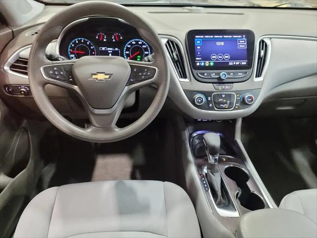 2022 Chevrolet Malibu FWD 1FL