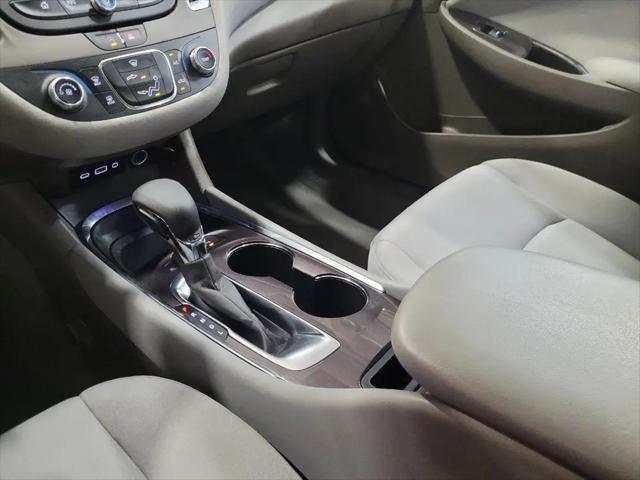 2022 Chevrolet Malibu FWD 1FL