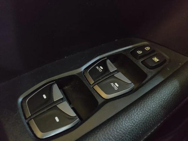 2015 Hyundai Santa Fe Sport 2.0L Turbo