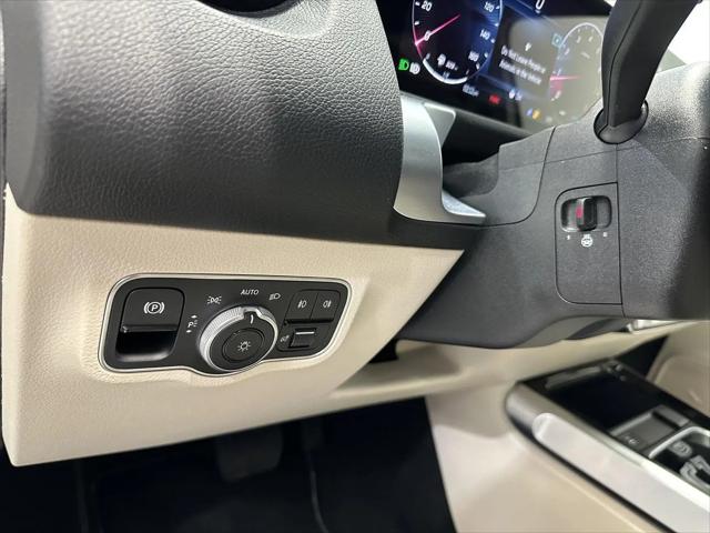 2026 Mercedes-Benz GLB 4MATIC
