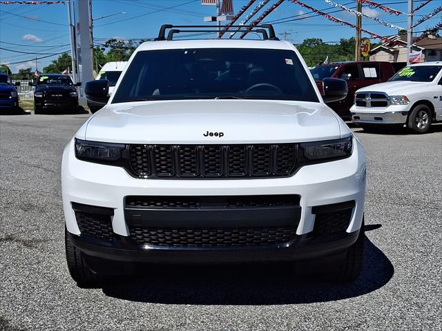 2023 Jeep Grand Cherokee L Altitude 4x4 2023 Jeep Grand Cherokee L Altitude 4x4