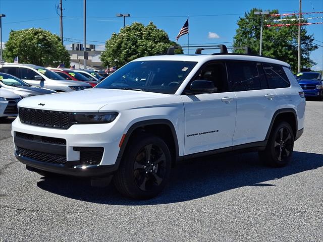 2023 Jeep Grand Cherokee L Altitude 4x4 2023 Jeep Grand Cherokee L Altitude 4x4