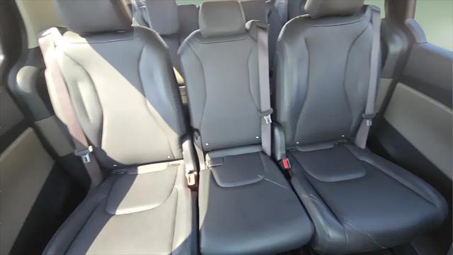 2025 Kia Carnival MPV LXS
