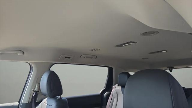 2025 Kia Carnival MPV LXS