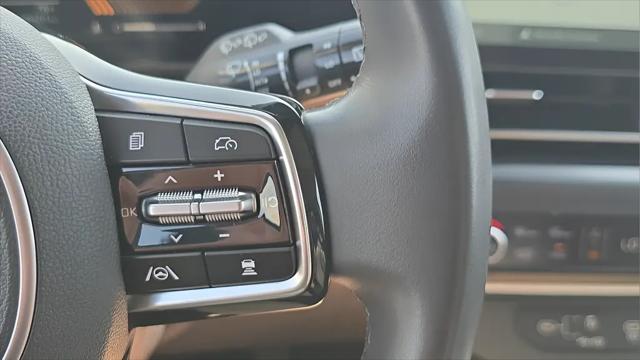 2025 Kia Carnival MPV LXS