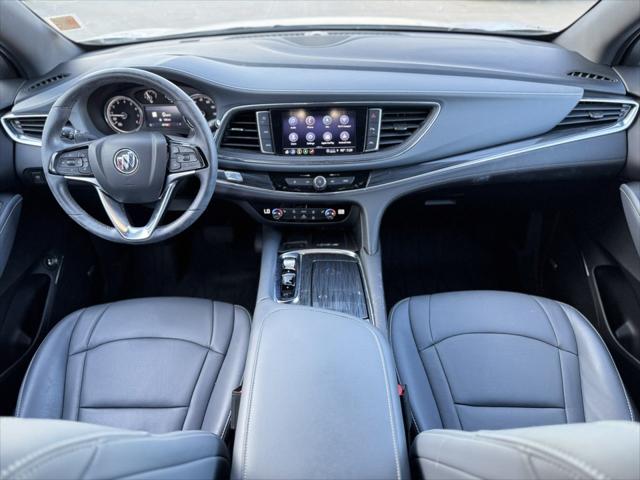 2024 Buick Enclave Essence AWD