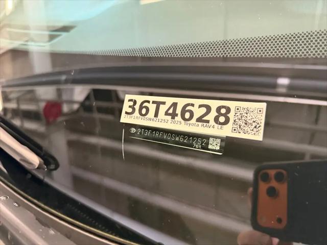 2025 Toyota RAV4 LE