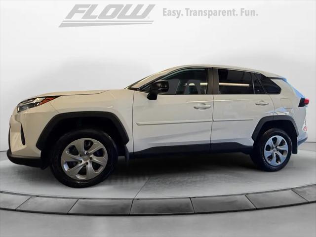 2025 Toyota RAV4 LE