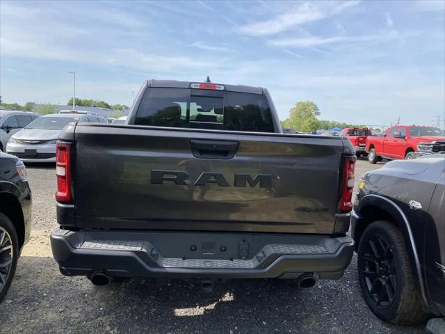 2026 Ram 1500 Warlock Crew Cab 4x4 5'7" Box