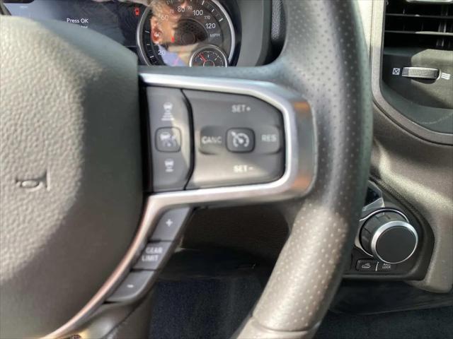 2026 Ram 1500 Warlock Crew Cab 4x4 5'7" Box