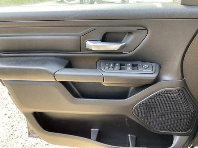 2026 Ram 1500 Warlock Crew Cab 4x4 5'7" Box