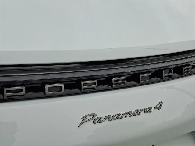 2023 Porsche Panamera 4