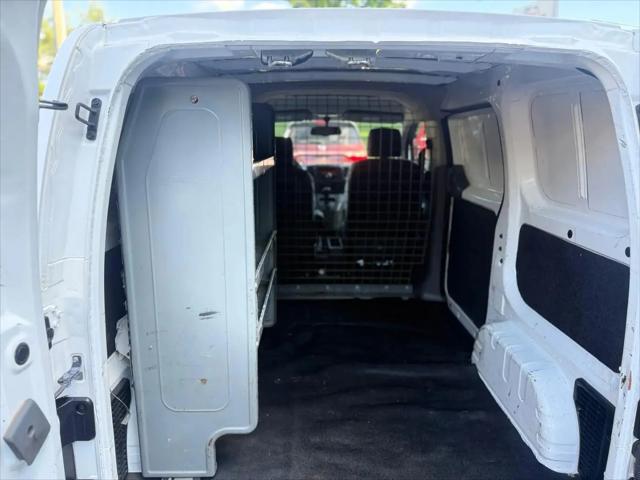 2017 Nissan NV200 SV