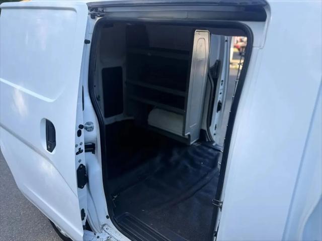 2017 Nissan NV200 SV
