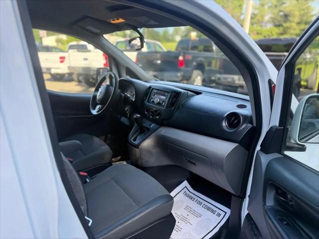 2017 Nissan NV200 SV