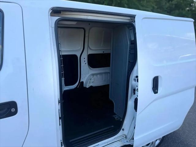 2017 Nissan NV200 SV
