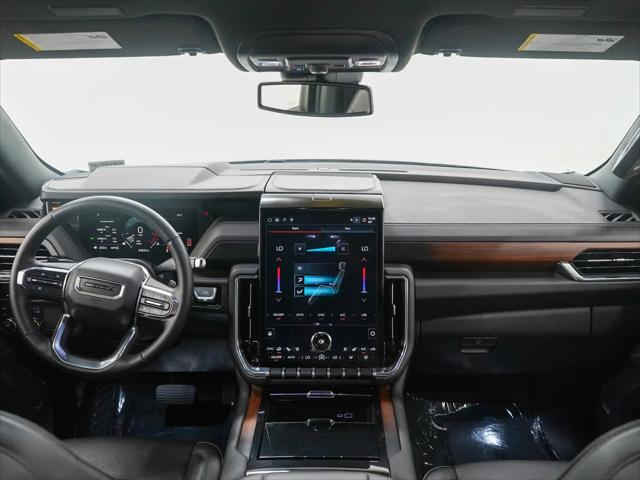 2025 GMC Yukon 4WD Denali