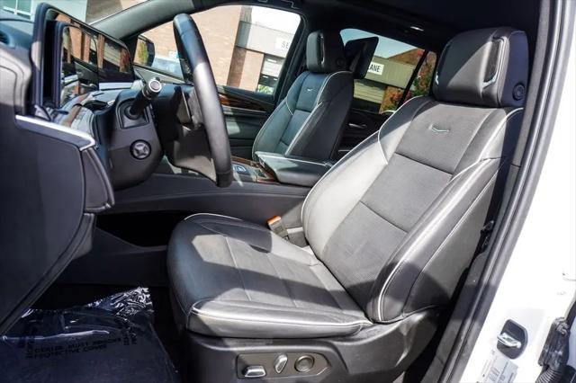2023 Cadillac Escalade 2WD Premium Luxury