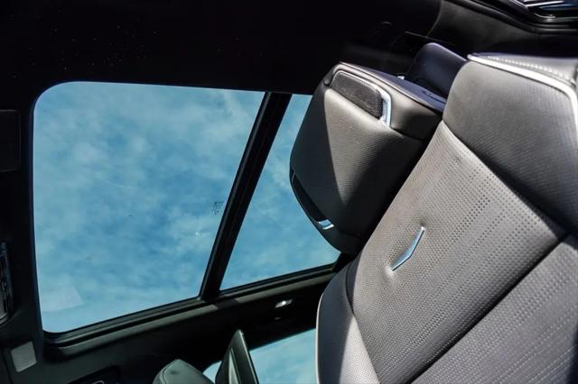 2023 Cadillac Escalade 2WD Premium Luxury