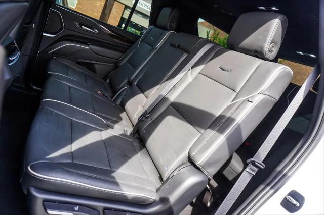 2023 Cadillac Escalade 2WD Premium Luxury