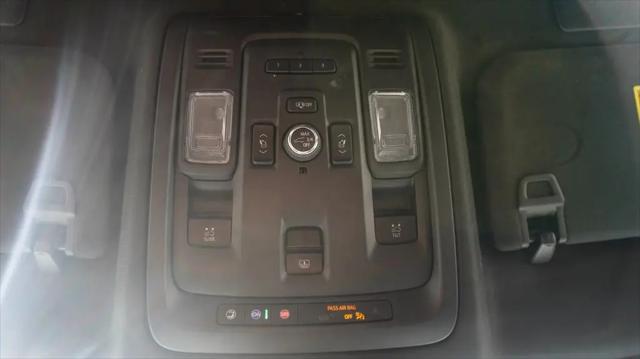 2023 Cadillac Escalade 2WD Premium Luxury