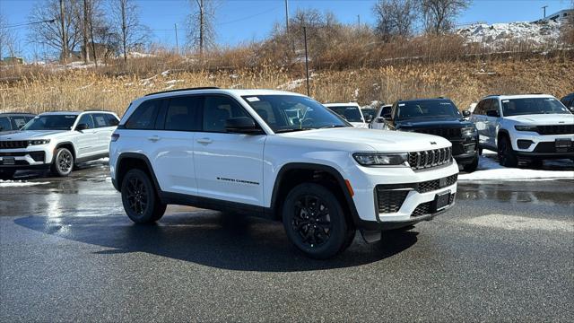 2026 Jeep Grand Cherokee GRAND CHEROKEE LAREDO ALTITUDE 4X4 2026 Jeep Grand Cherokee GRAND CHEROKEE LAREDO ALTITUDE 4X4