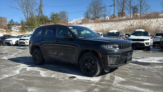2026 Jeep Grand Cherokee GRAND CHEROKEE LAREDO ALTITUDE 4X4