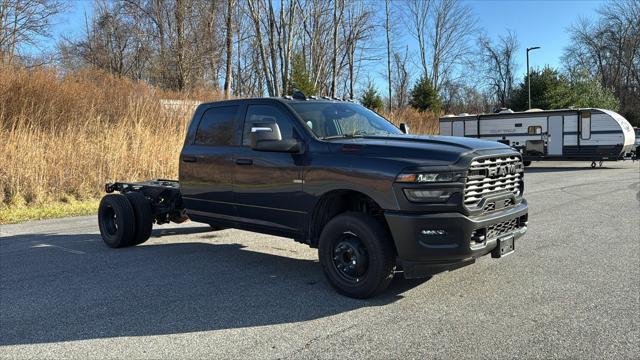 2026 RAM Ram 3500 Chassis Cab RAM 3500 TRADESMAN CREW CAB CHASSIS 4X4 60 CA 2026 RAM Ram 3500 Chassis Cab RAM 3500 TRADESMAN CREW CAB CHASSIS 4X4 60 CA