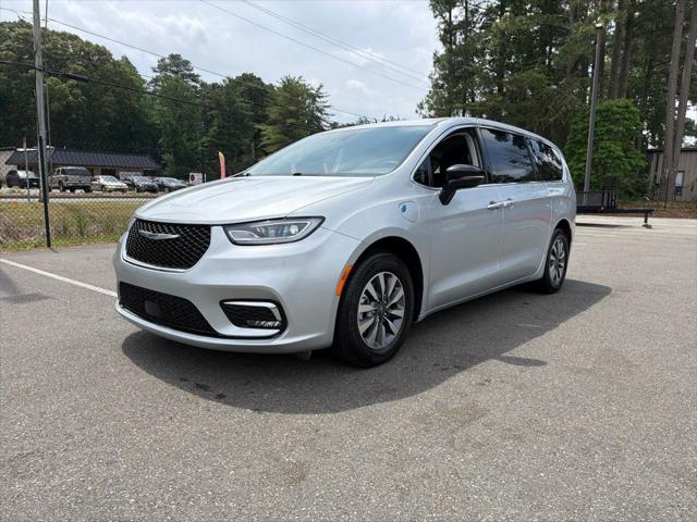 2024 Chrysler Pacifica Hybrid Select 2024 Chrysler Pacifica Hybrid Select