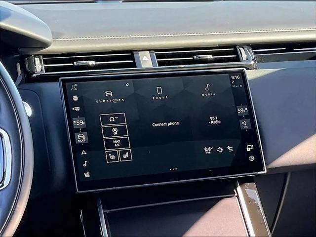 2026 Land Rover Range Rover Velar P250 Dynamic SE