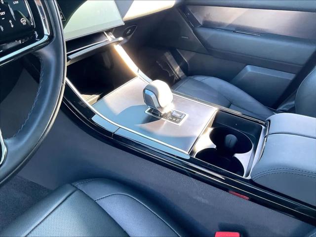 2026 Land Rover Range Rover Velar P250 Dynamic SE