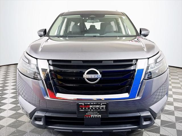 2024 Nissan Pathfinder SV FWD 2024 Nissan Pathfinder SV FWD