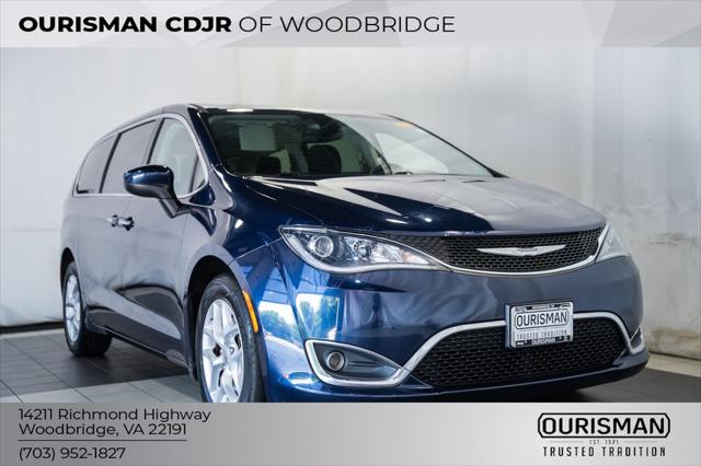 2017 Chrysler Pacifica Touring Plus 2017 Chrysler Pacifica Touring Plus