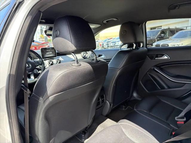 2017 Mercedes-Benz GLA-CLASS GLA 250 4MATIC