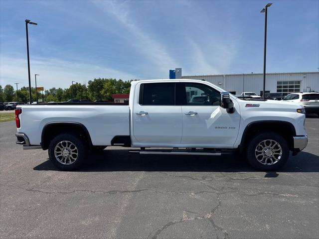 2026 Chevrolet Silverado 3500HD Crew Cab, Long Bed, LTZ Dual Rear Wheel, RWD