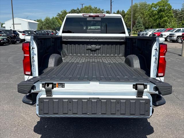 2026 Chevrolet Silverado 3500HD Crew Cab, Long Bed, LTZ Dual Rear Wheel, RWD
