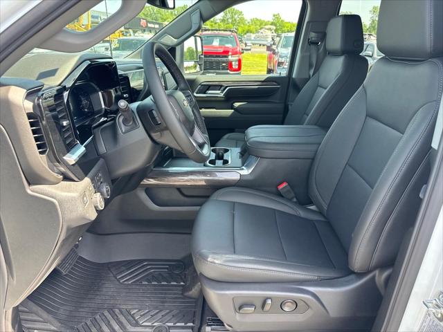 2026 Chevrolet Silverado 3500HD Crew Cab, Long Bed, LTZ Dual Rear Wheel, RWD