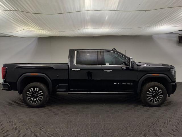 2025 GMC Sierra 3500HD 4WD Crew Cab Standard Bed Denali Ultimate