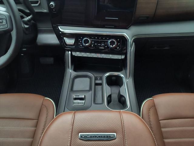 2025 GMC Sierra 3500HD 4WD Crew Cab Standard Bed Denali Ultimate