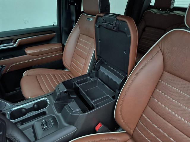 2025 GMC Sierra 3500HD 4WD Crew Cab Standard Bed Denali Ultimate