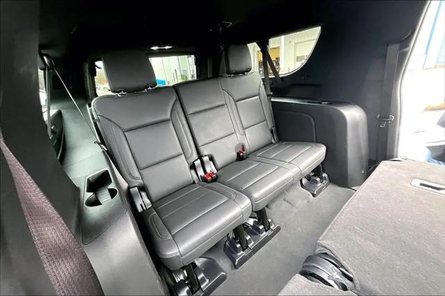 2025 Chevrolet Suburban 4WD Z71