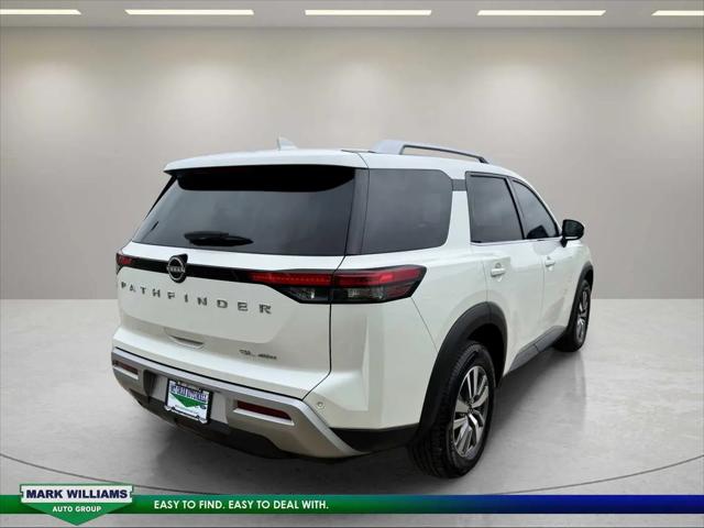 2023 Nissan Pathfinder SL 4WD