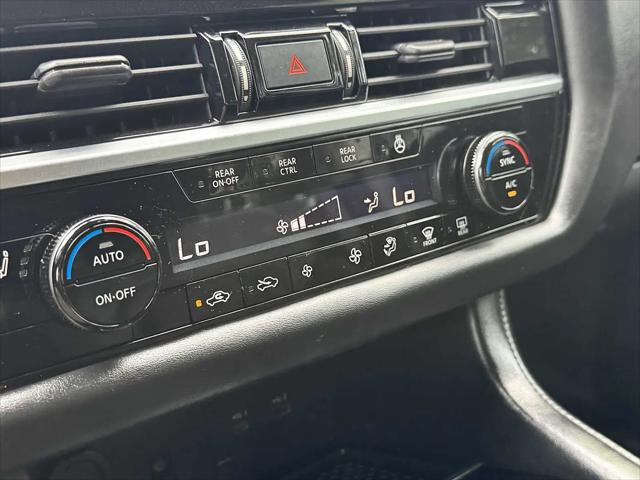 2023 Nissan Pathfinder SL 4WD