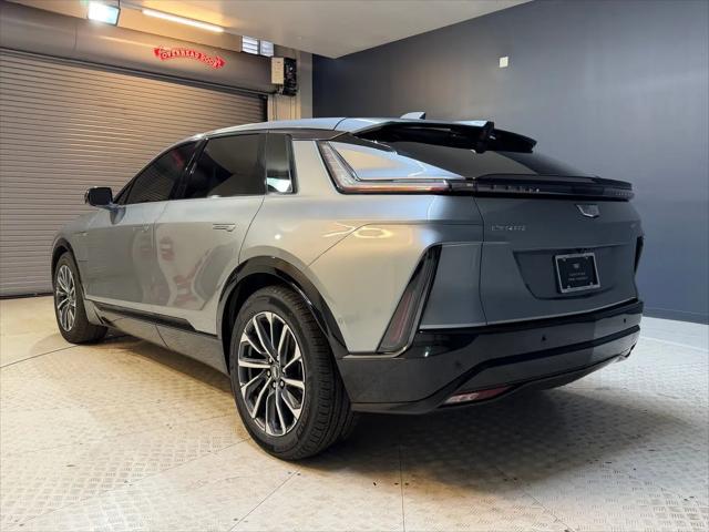2024 Cadillac iQ Sport w/1SJ