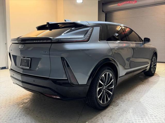 2024 Cadillac iQ Sport w/1SJ