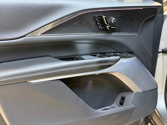 2024 Cadillac iQ Sport w/1SJ
