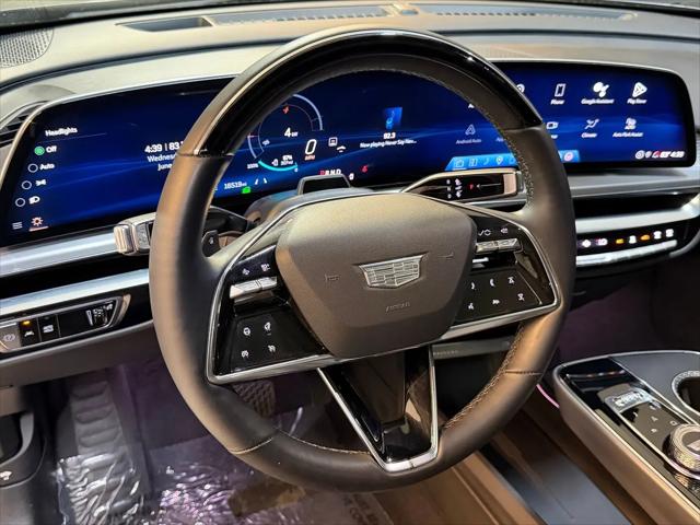 2024 Cadillac iQ Sport w/1SJ