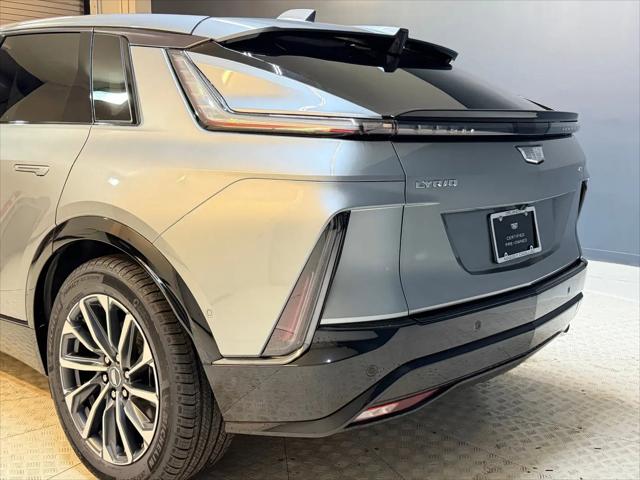 2024 Cadillac iQ Sport w/1SJ