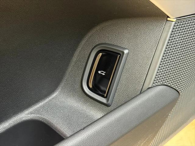 2024 Cadillac iQ Sport w/1SJ