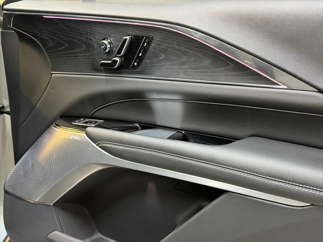 2024 Cadillac iQ Sport w/1SJ